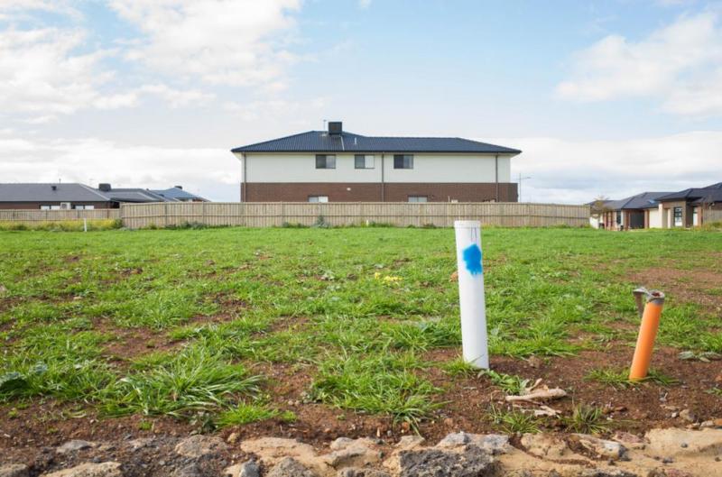 Installer une cl&ocirc;ture &agrave; Obernai commence toujours par une pr&eacute;paration soign&eacute;e du terrain